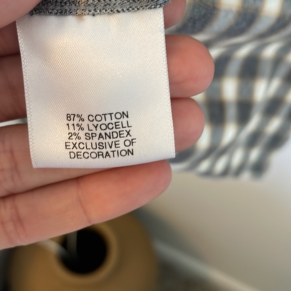 Crosby & Howard Button-Down - Picture 6 of 6